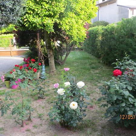 5 Palme Bed & Breakfast Terzo d' Aquileia Exterior photo